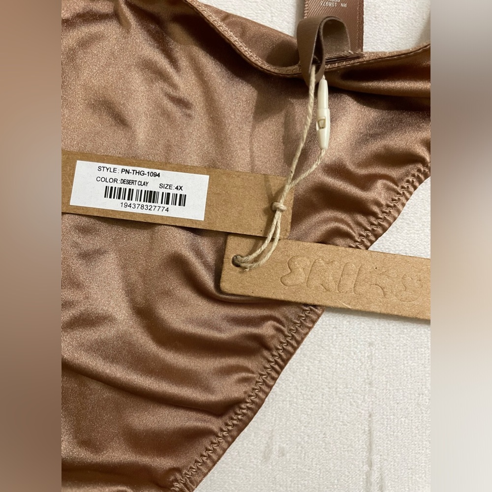 NWT Skims Thong Underwear Size 4X Desert Clay - Picture 2 of 6